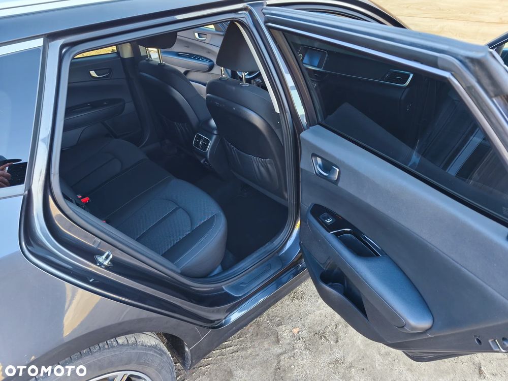 Kia Optima 2.0 L - 14