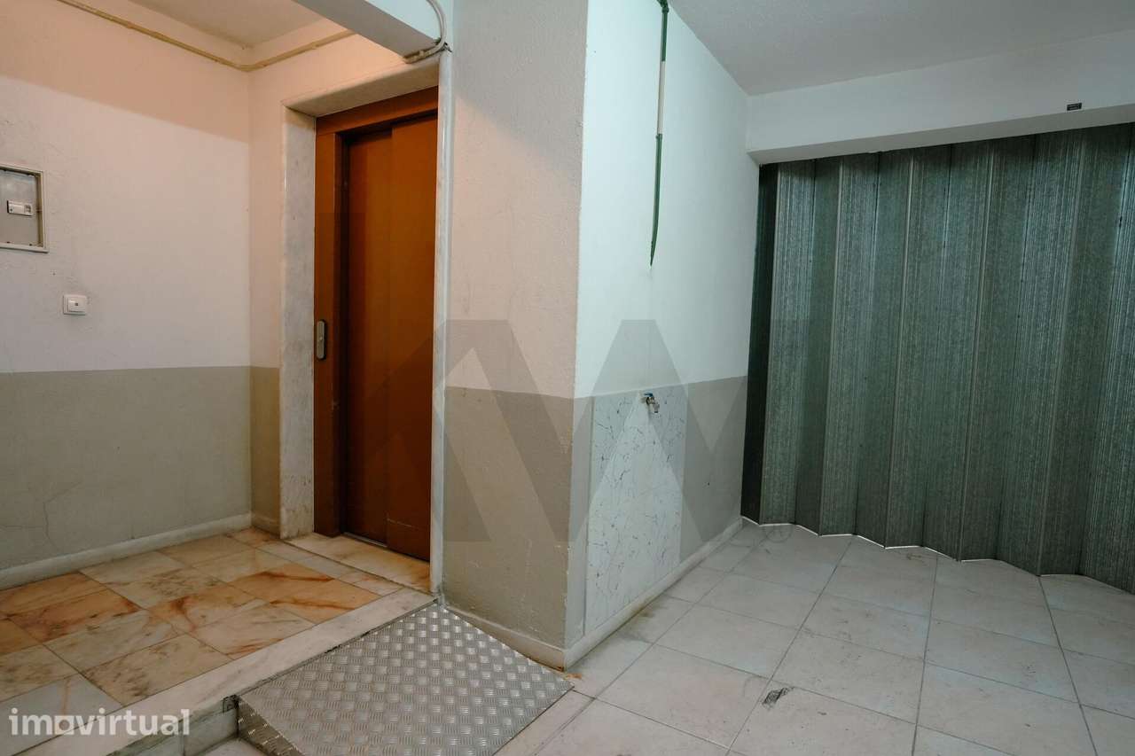 Garagem/Box ampla nas Quintinhas - Grande imagem: 5/7