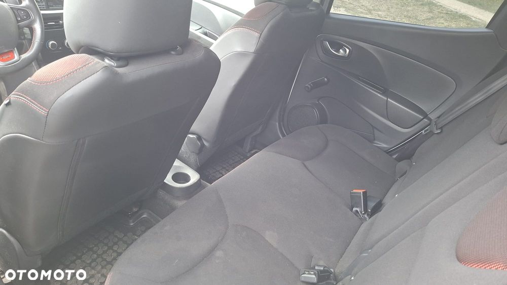 Renault Clio - 15