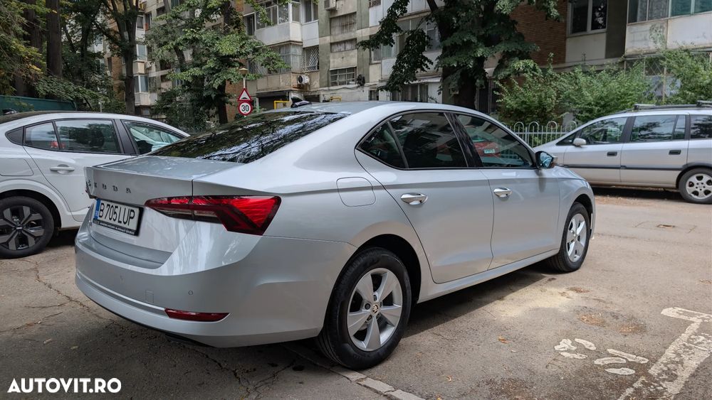 Skoda Octavia 2.0 TDI DSG Ambition - 4