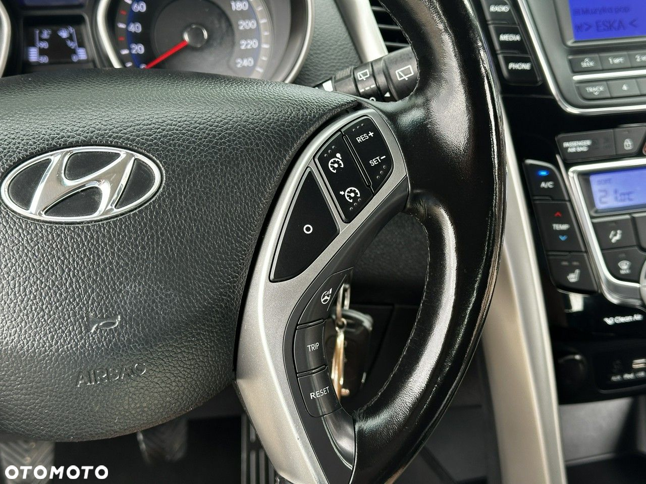 Hyundai i30 1.6 Classic + - 19