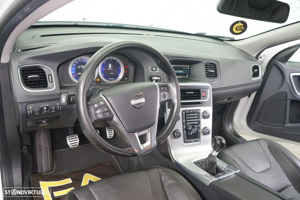 Volvo V60 1.6 D2 R-Design - 15