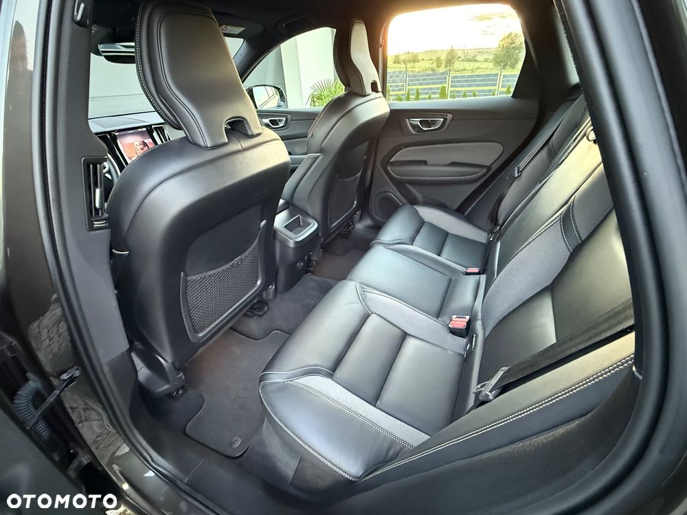 Volvo XC 60 B4 D Geartronic RDesign - 36