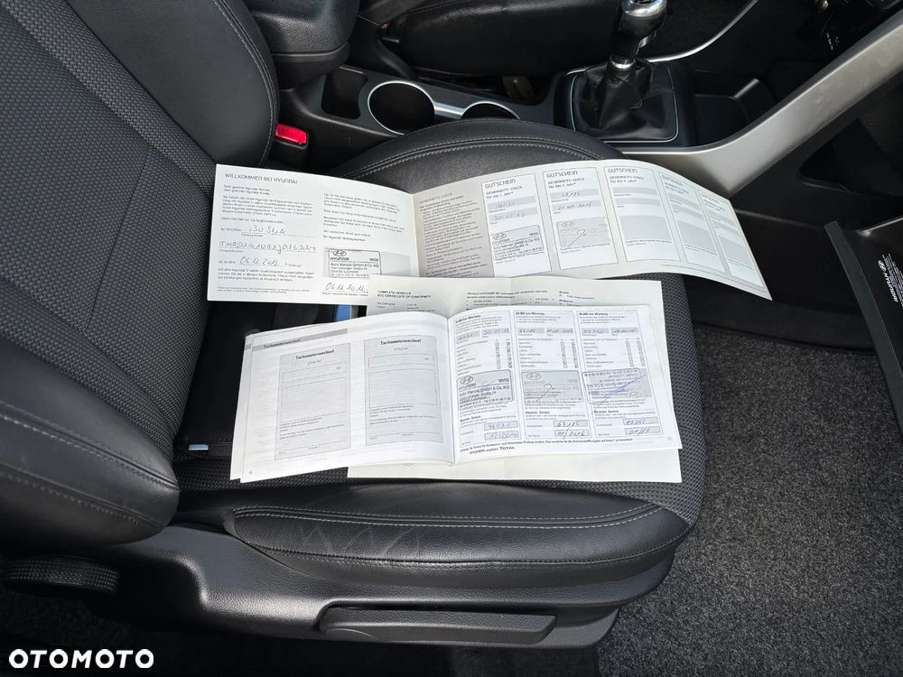 Hyundai i30 blue 1.6 CRDi Trend - 28
