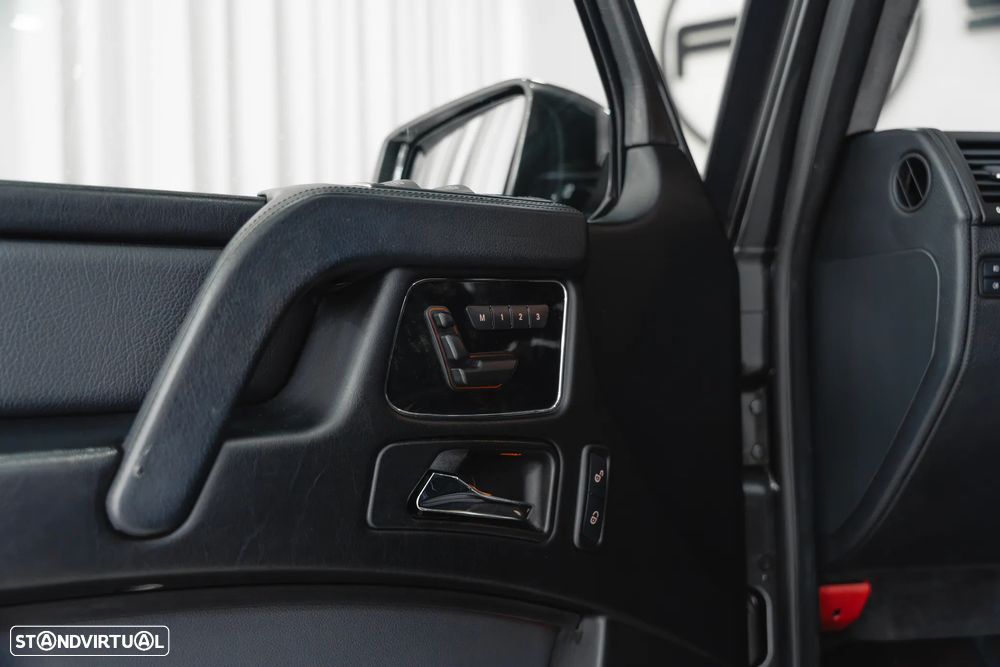 Mercedes-Benz G 350 d 9G-TRONIC AMG Line - 24