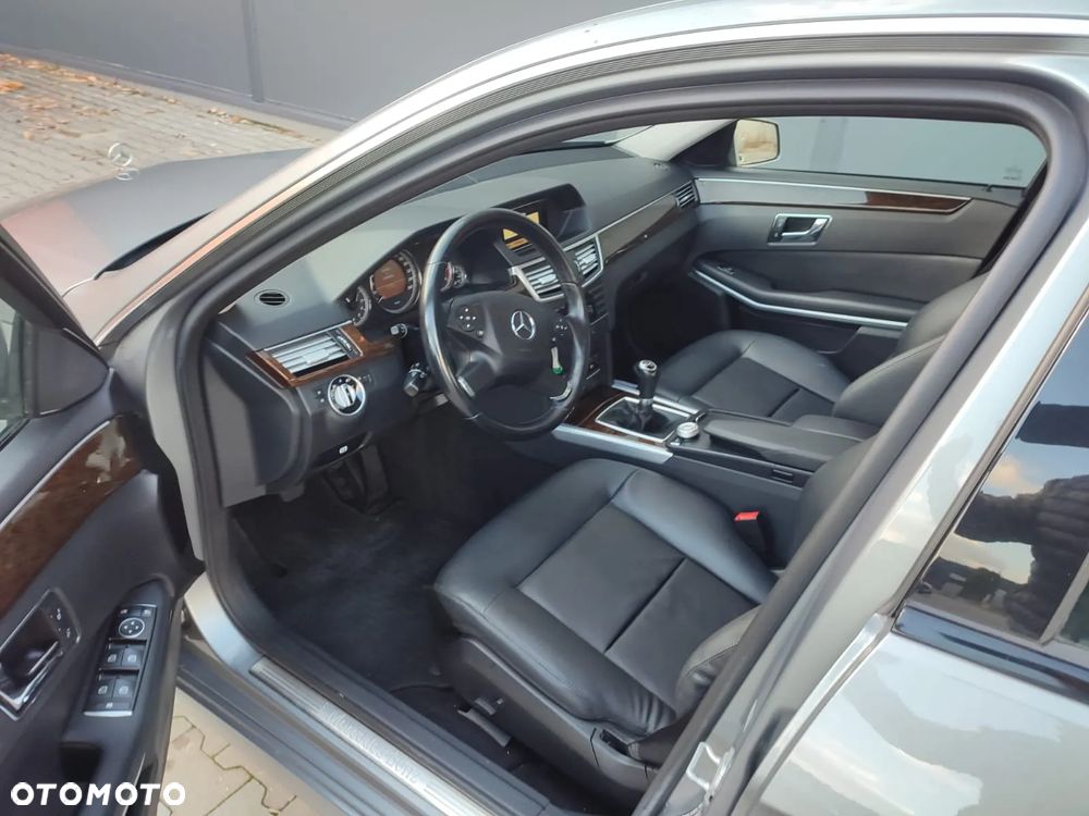 Mercedes-Benz Klasa E ver-200-cdi-classic - 6