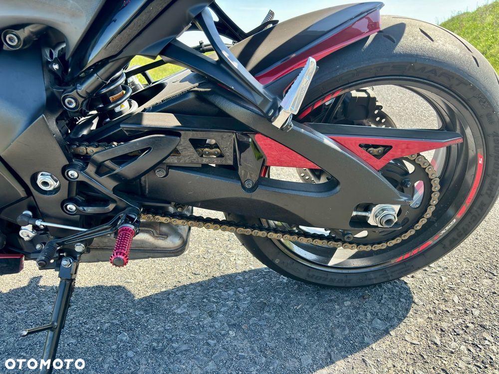 Suzuki GSX 1000 - 9