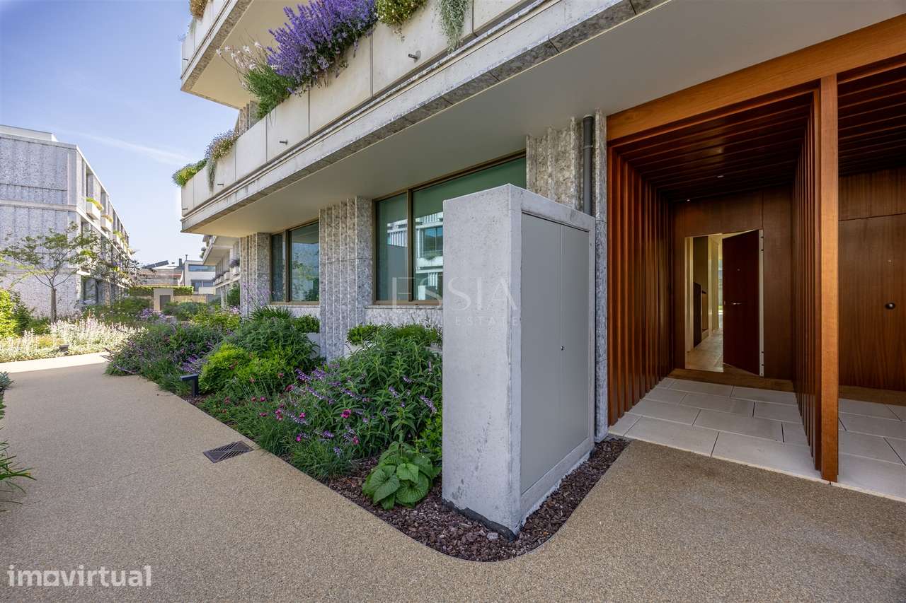 Nevogilde Apartamento T2 Duplex com Jardim - Grande imagem: 2/58