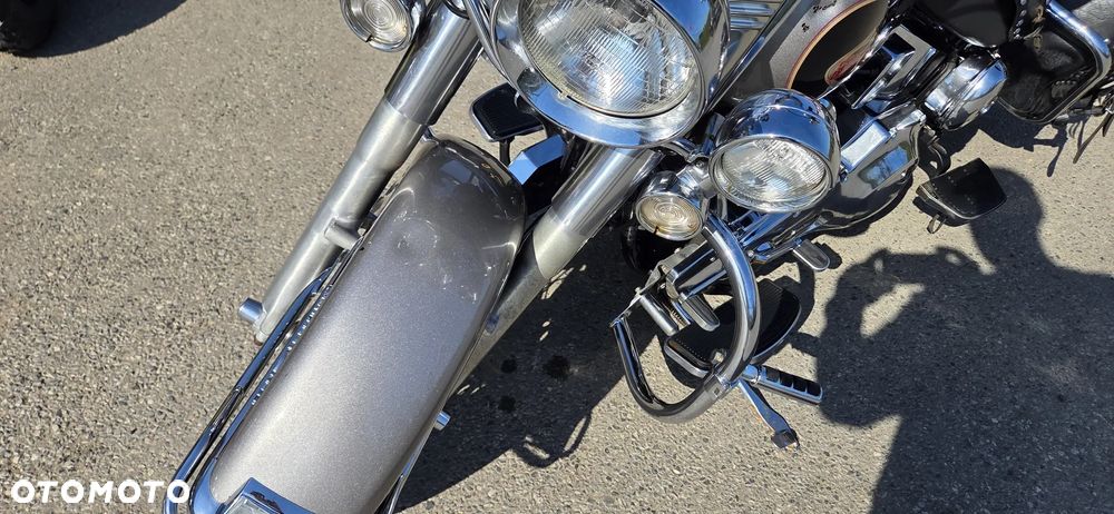 Harley-Davidson Softail Heritage Classic - 36