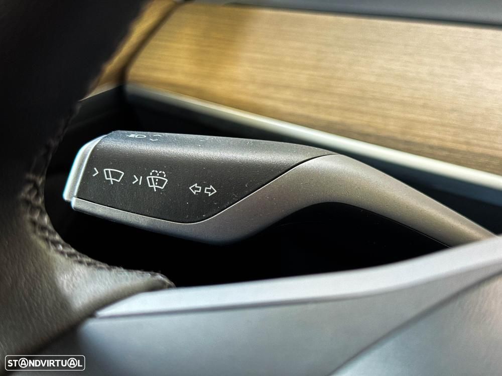 Tesla Model Y Standard - 59