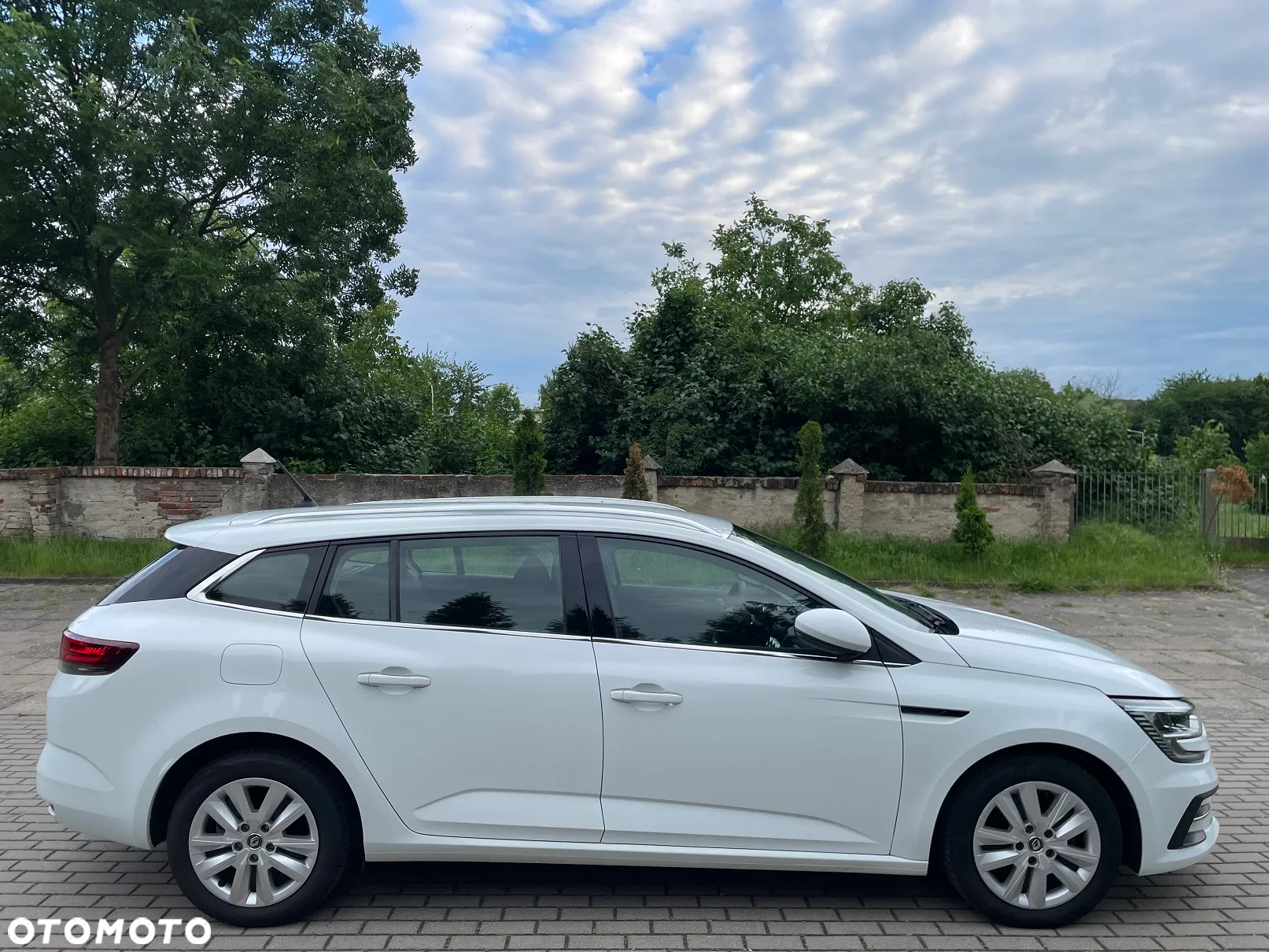 Renault Megane 1.5 Blue dCi Business - 6