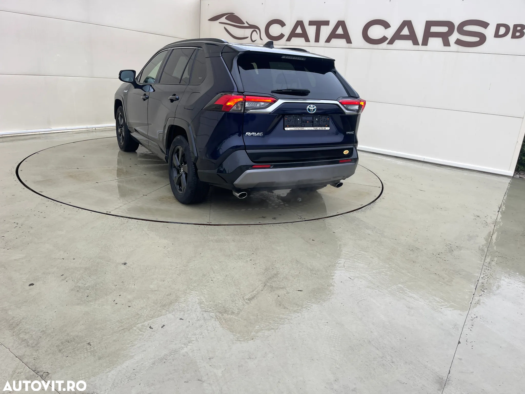 Toyota RAV4 - 11