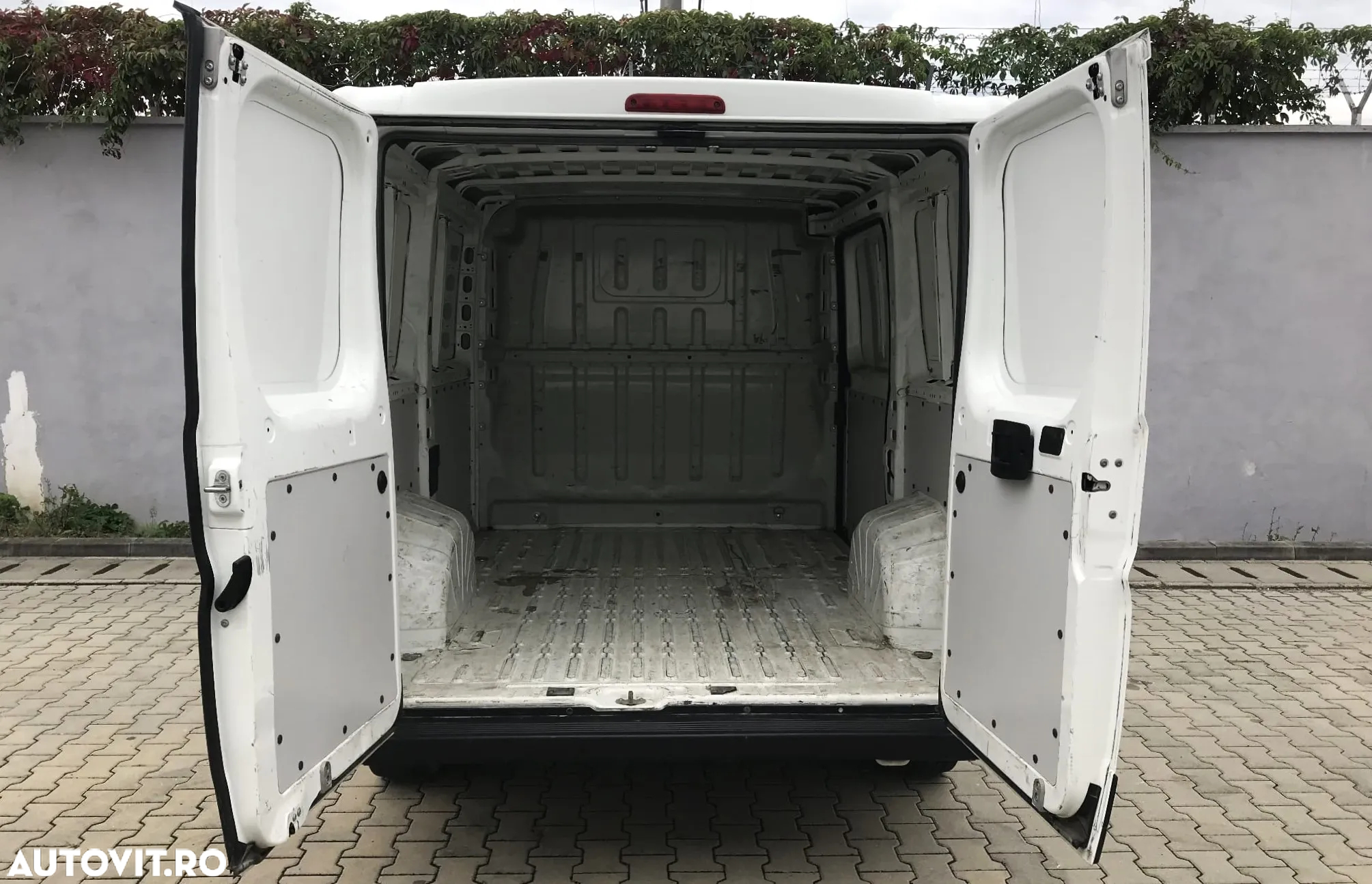 Peugeot Boxer HDi 330 L1H1 S&S Active - 37