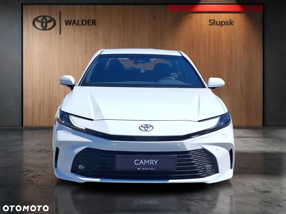 Toyota Camry - 8