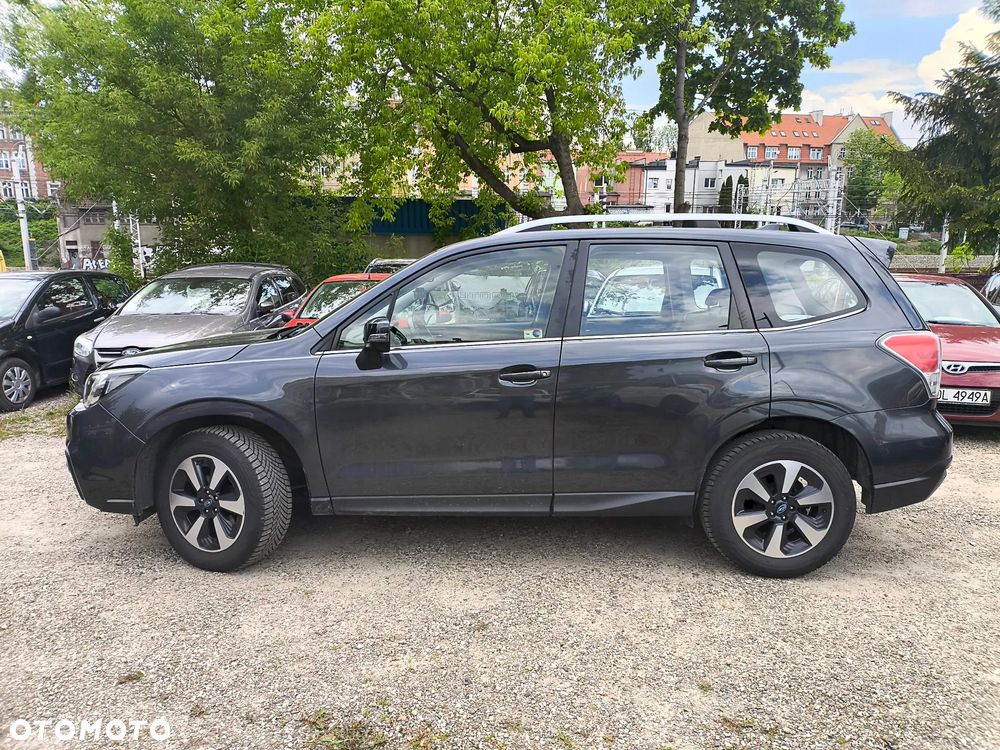 Subaru Forester 2.0i Exclusive - 6
