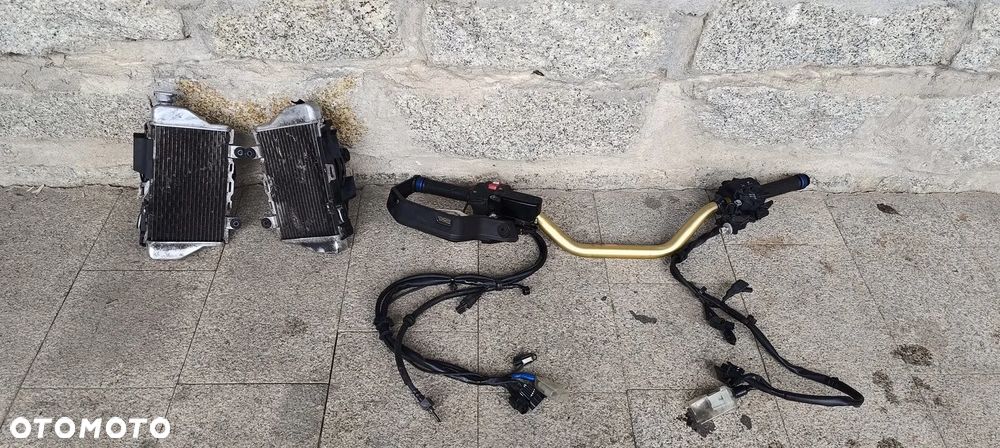 HONDA CRF 1100 AFRICA KIEROWNICA PRZEŁĄCZNIK POMPKA HAMULCA SPRZĘGŁA CHŁODNICA