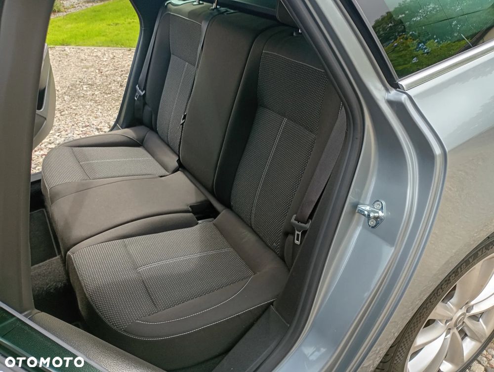 Opel Astra - 25