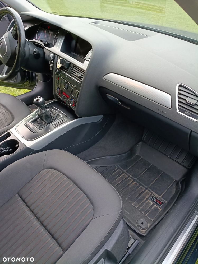 Audi A4 Avant - 12