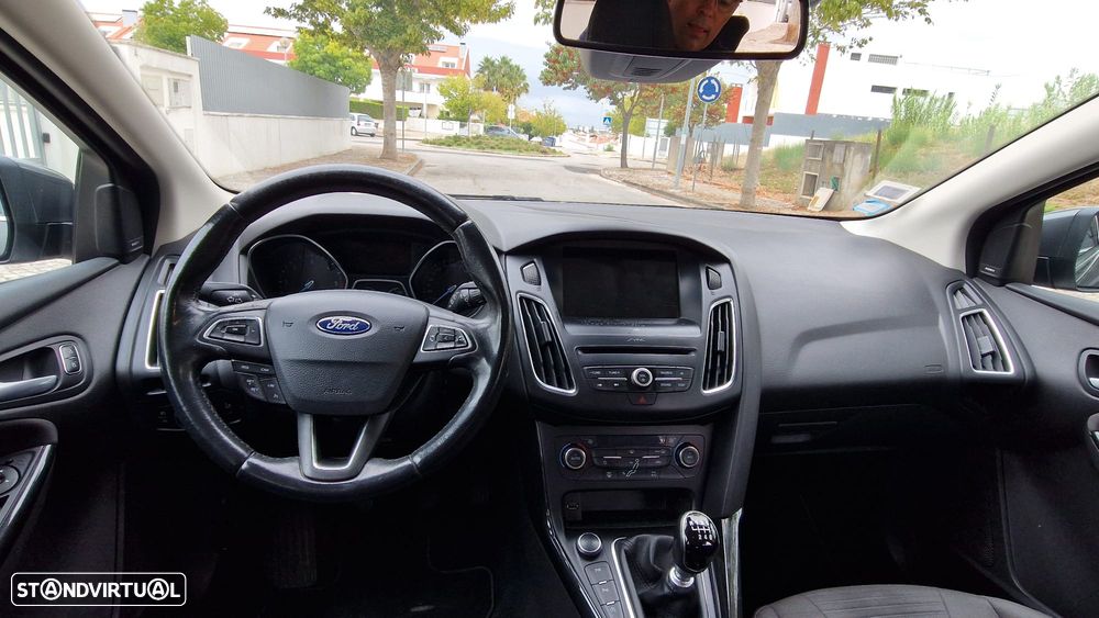 Ford Focus 1.5 TDCi Titanium - 9