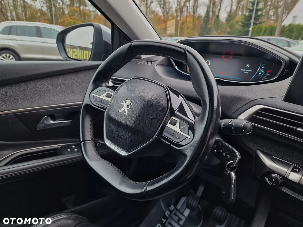 Peugeot 3008 1.5 BlueHDi Allure S&S - 32