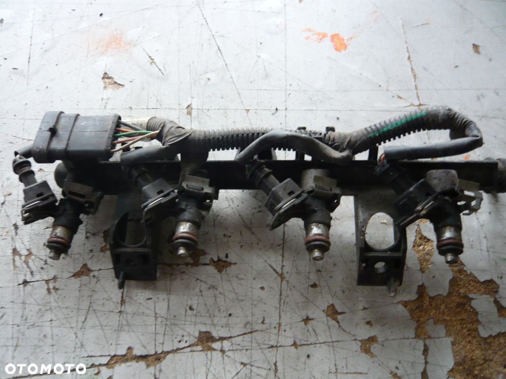 listwa wtryskowa 8200286064 renault modus - 1