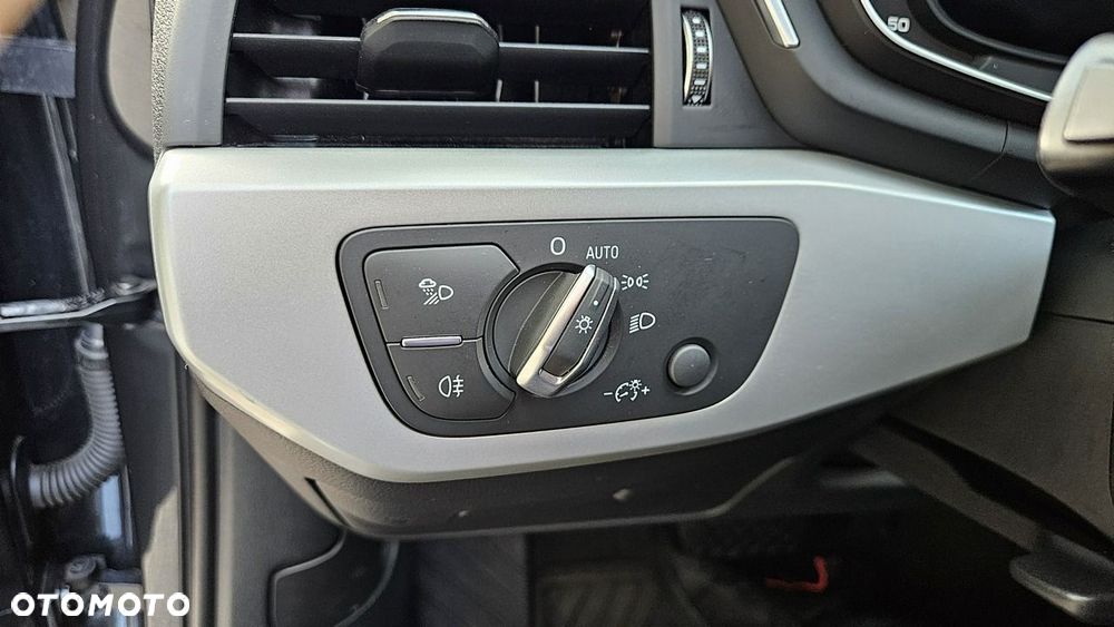 Audi A4 Avant 2.0 TDI DPF clean diesel quattro S tronic Ambiente - 23