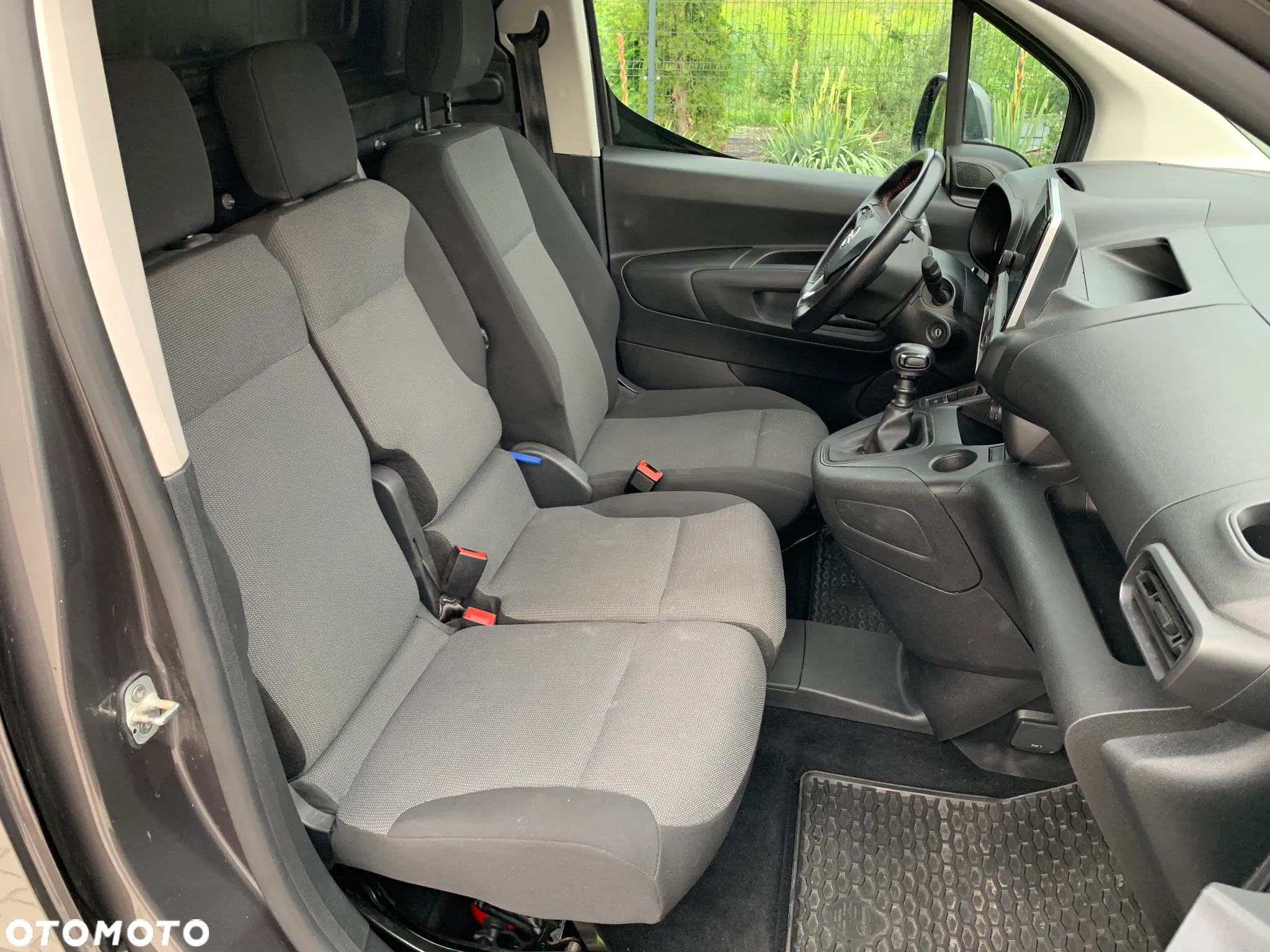 Opel COMBO - 17