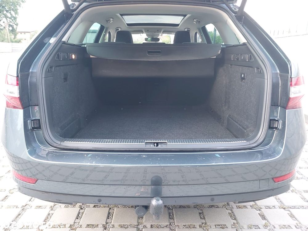 Skoda Superb 2.0 TDI DSG Ambition - 16