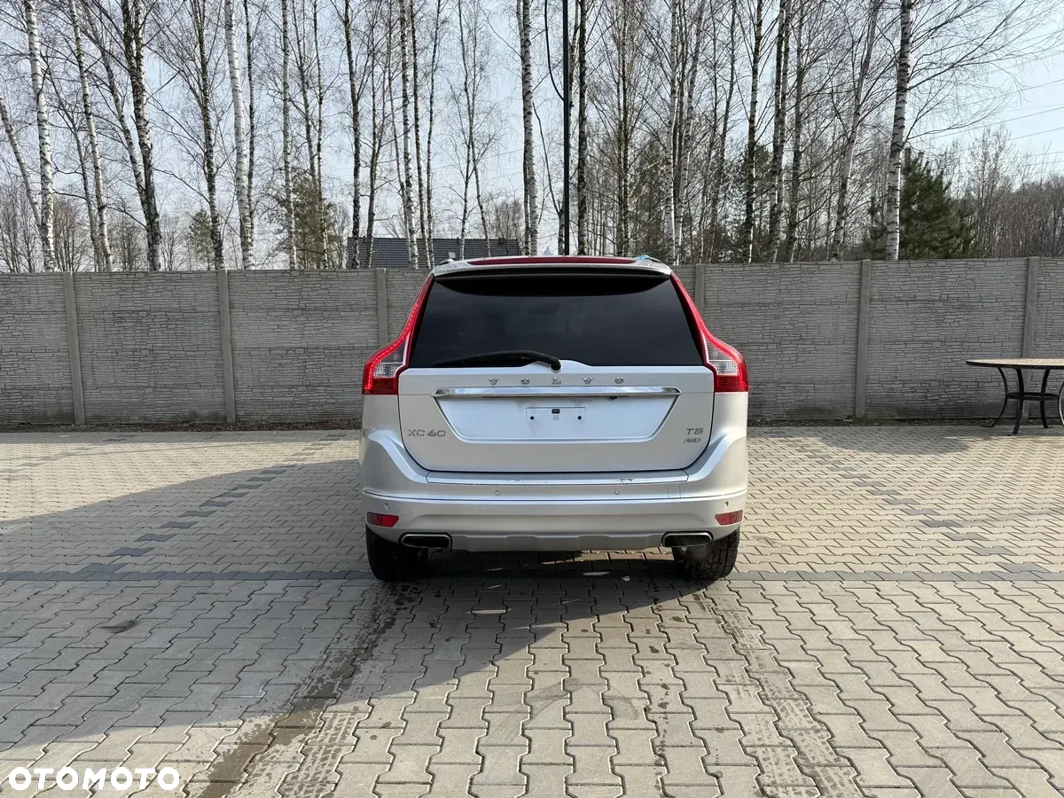 Volvo XC 60 T5 Drive-E Momentum - 5