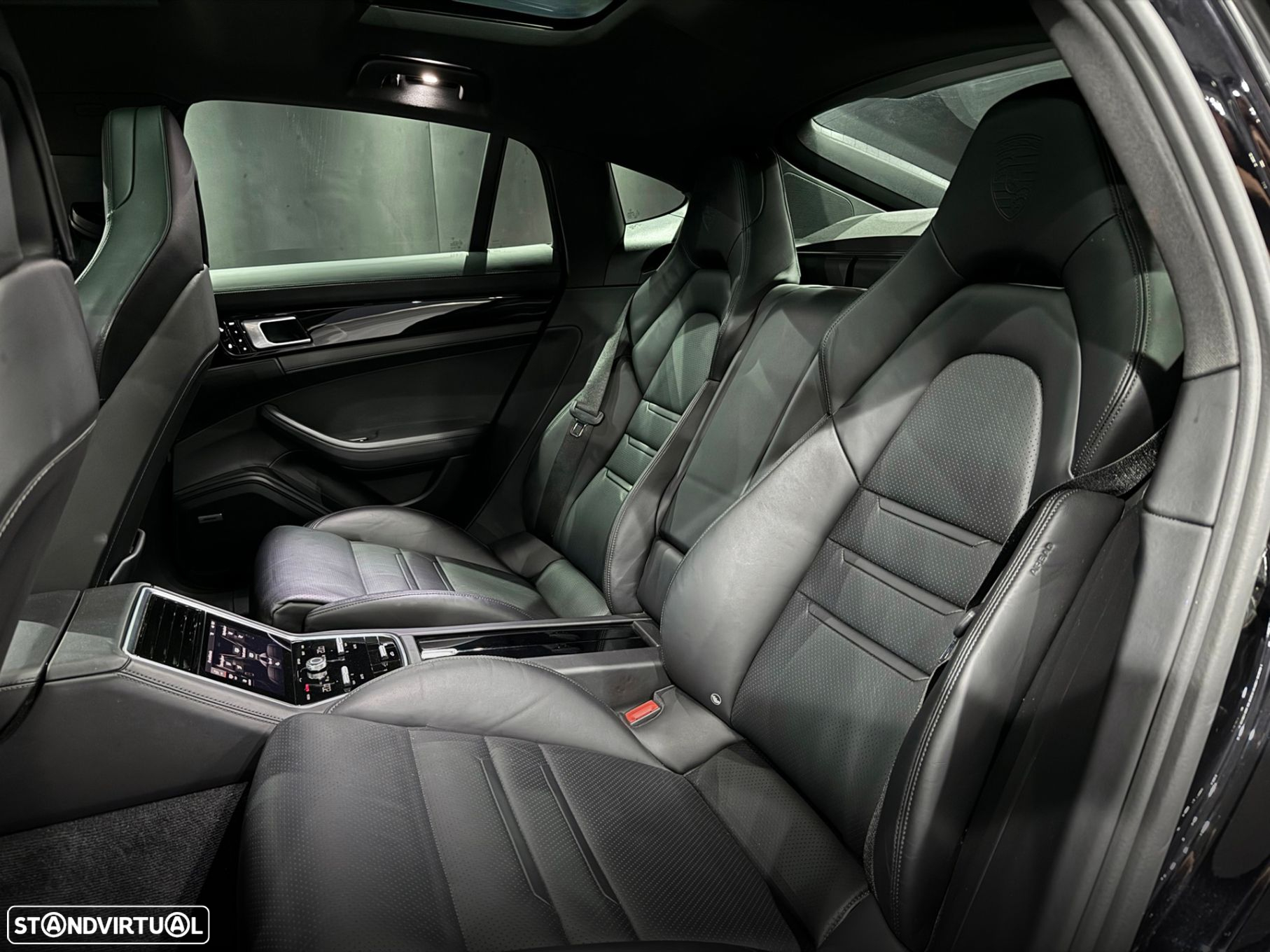 Porsche Panamera 4 E-Hybrid Executive - 22