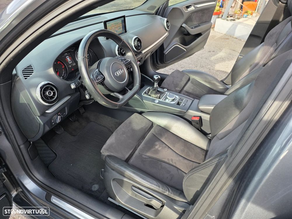 Audi A3 Sportback 2.0 TDI S-line - 2