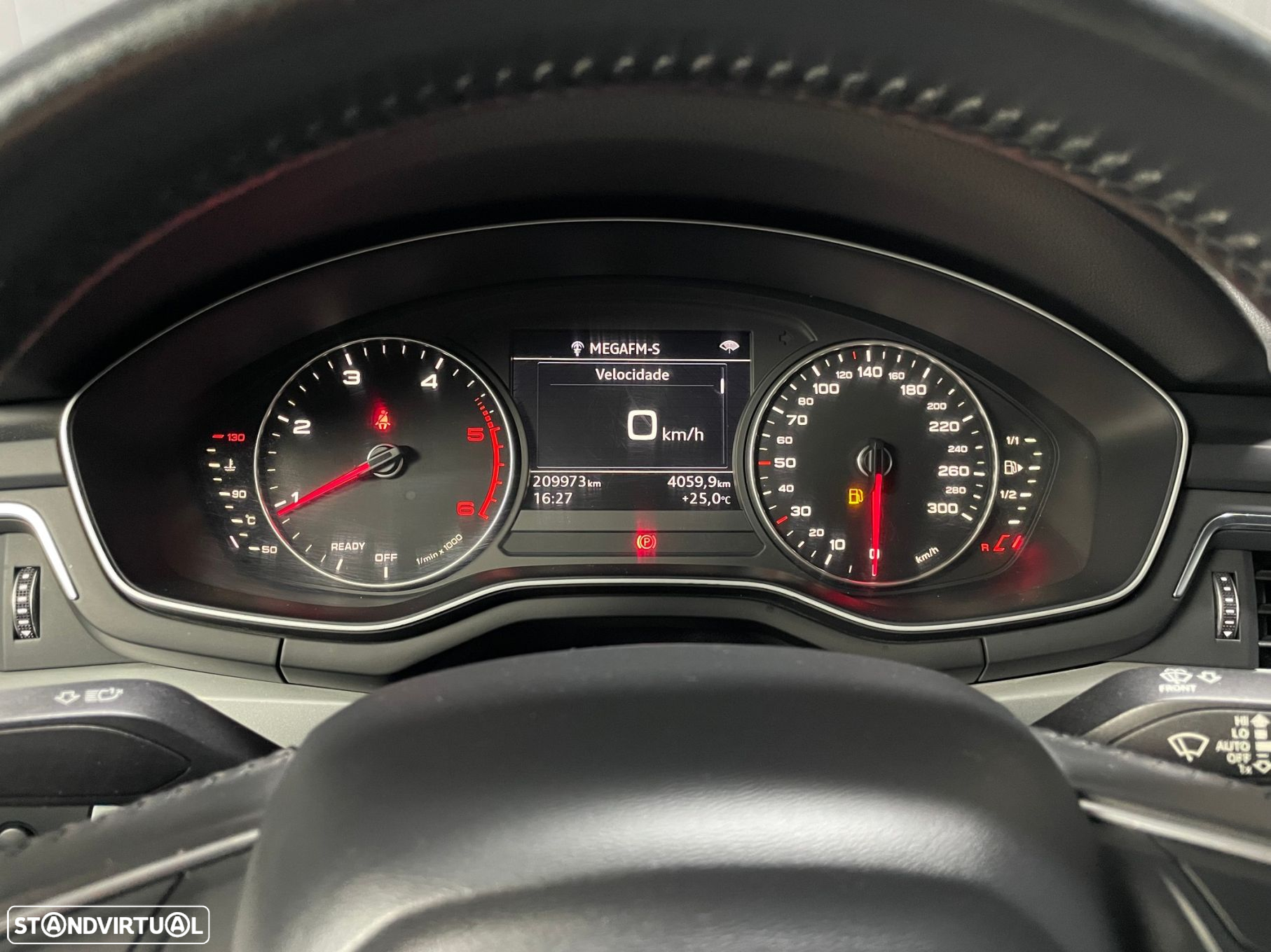 Audi A4 Avant 2.0 TDI Advance - 9