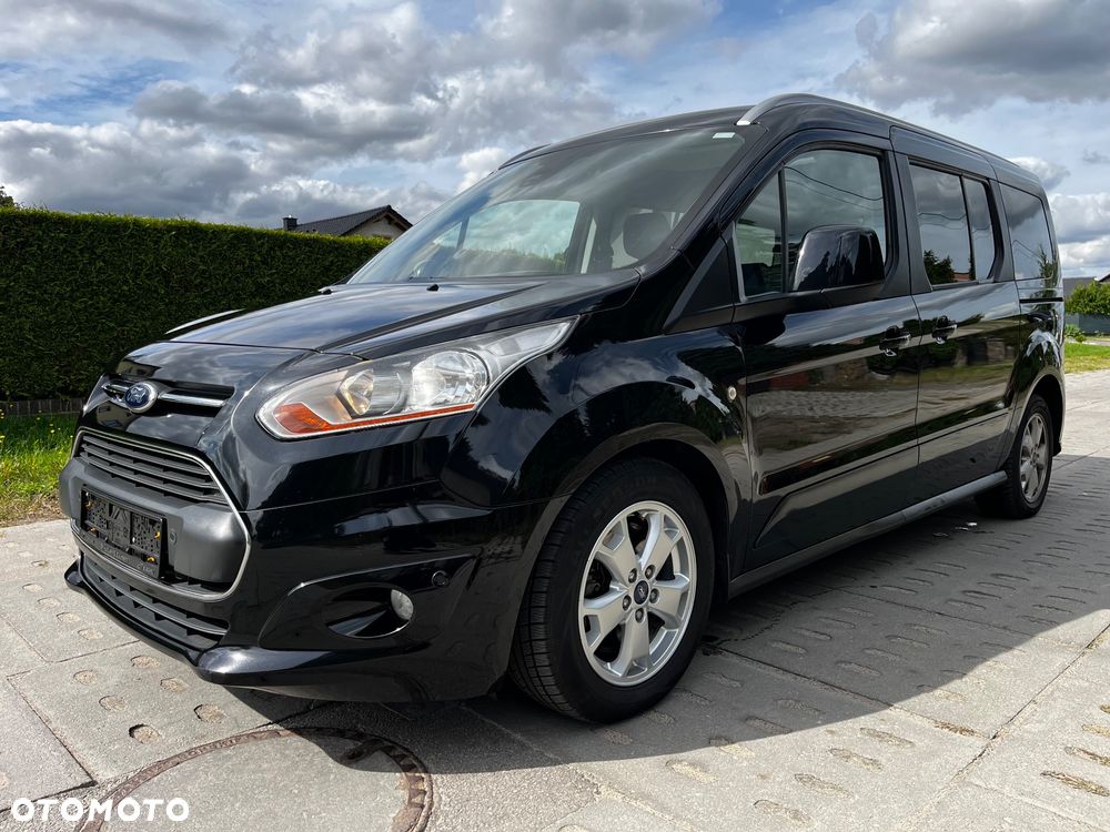 Ford Tourneo Connect Grand - 32