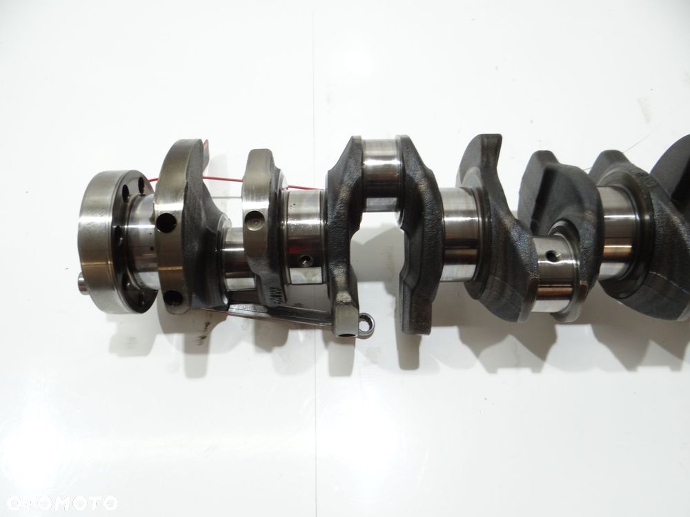 WAŁ KORBOWY BMW E60 525 D 256D2 OE 7790813 - 8