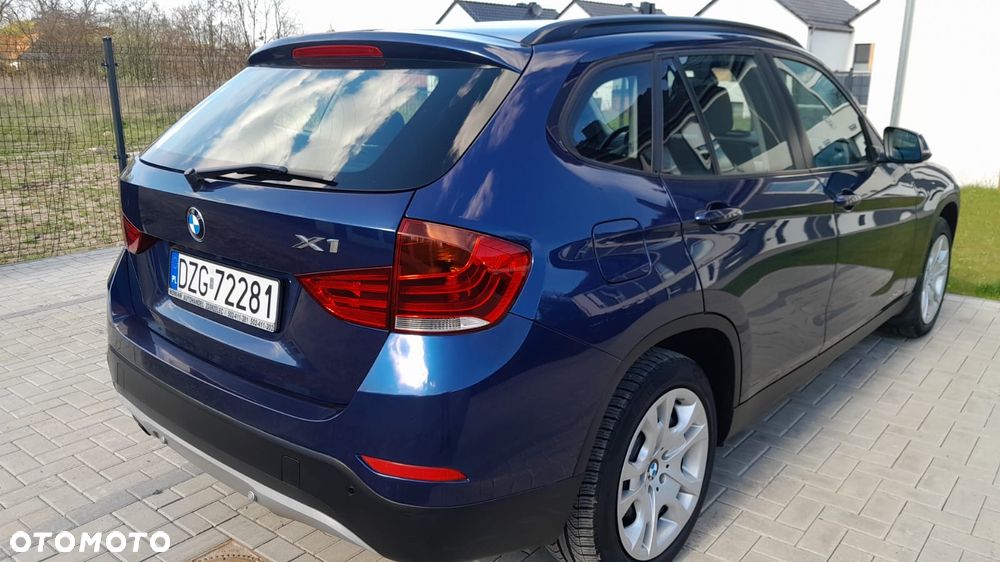 BMW X1 xDrive18d - 10