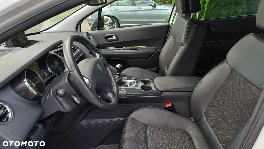 Peugeot 3008 HDi 115 Allure - 9
