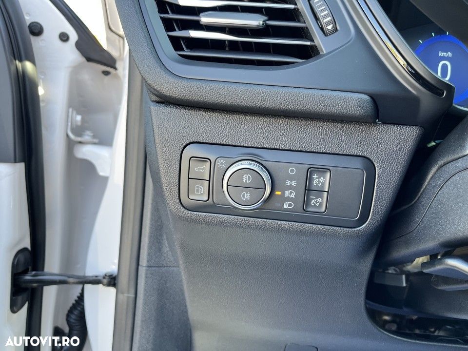 Ford Kuga 2.5 Duratec PHEV ST Line X - 12