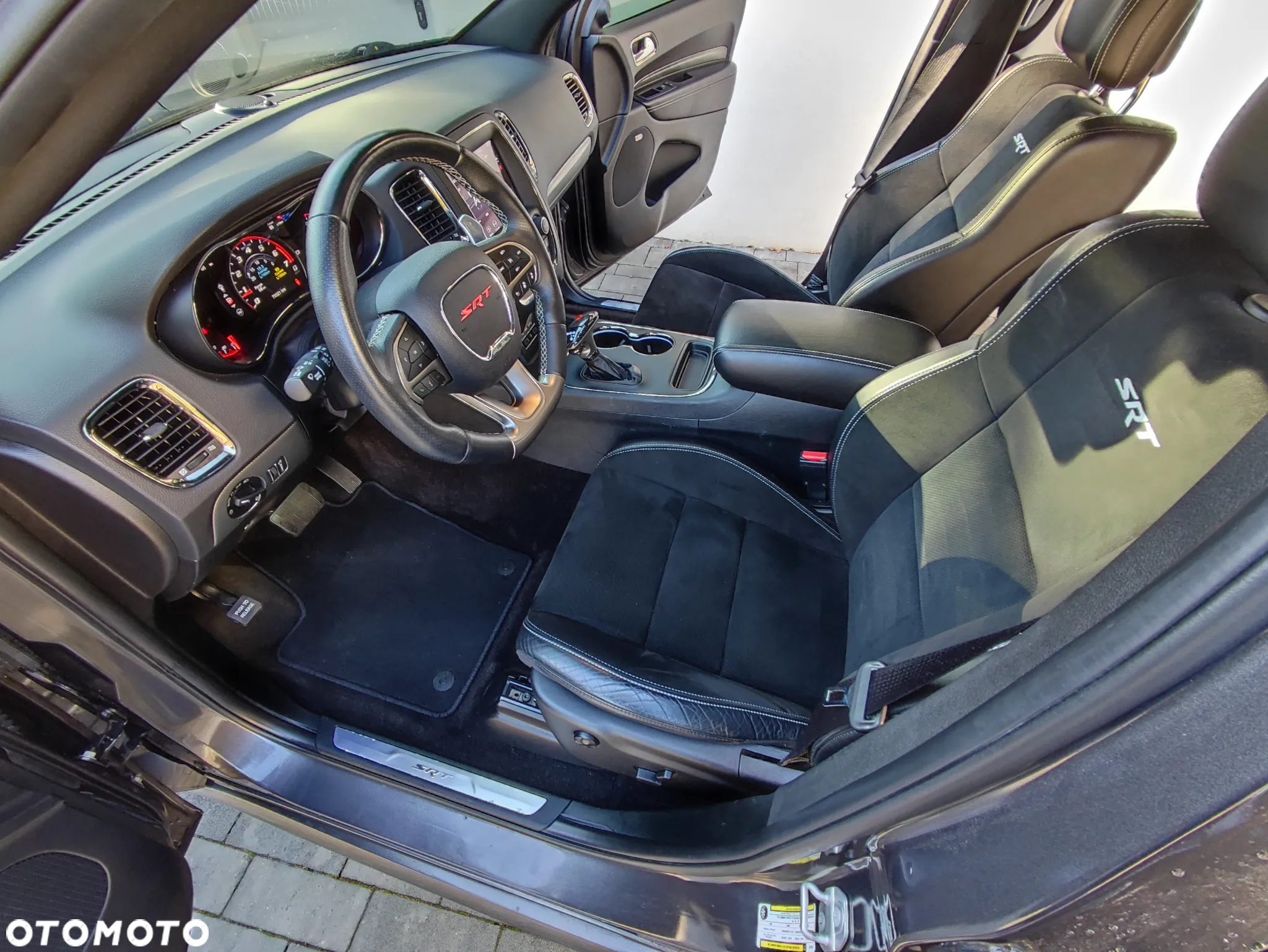 Dodge Durango 6.4 SRT - 13