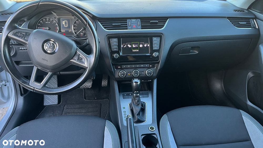 Skoda Octavia 2.0 TDI (Green tec) DSG Joy - 8