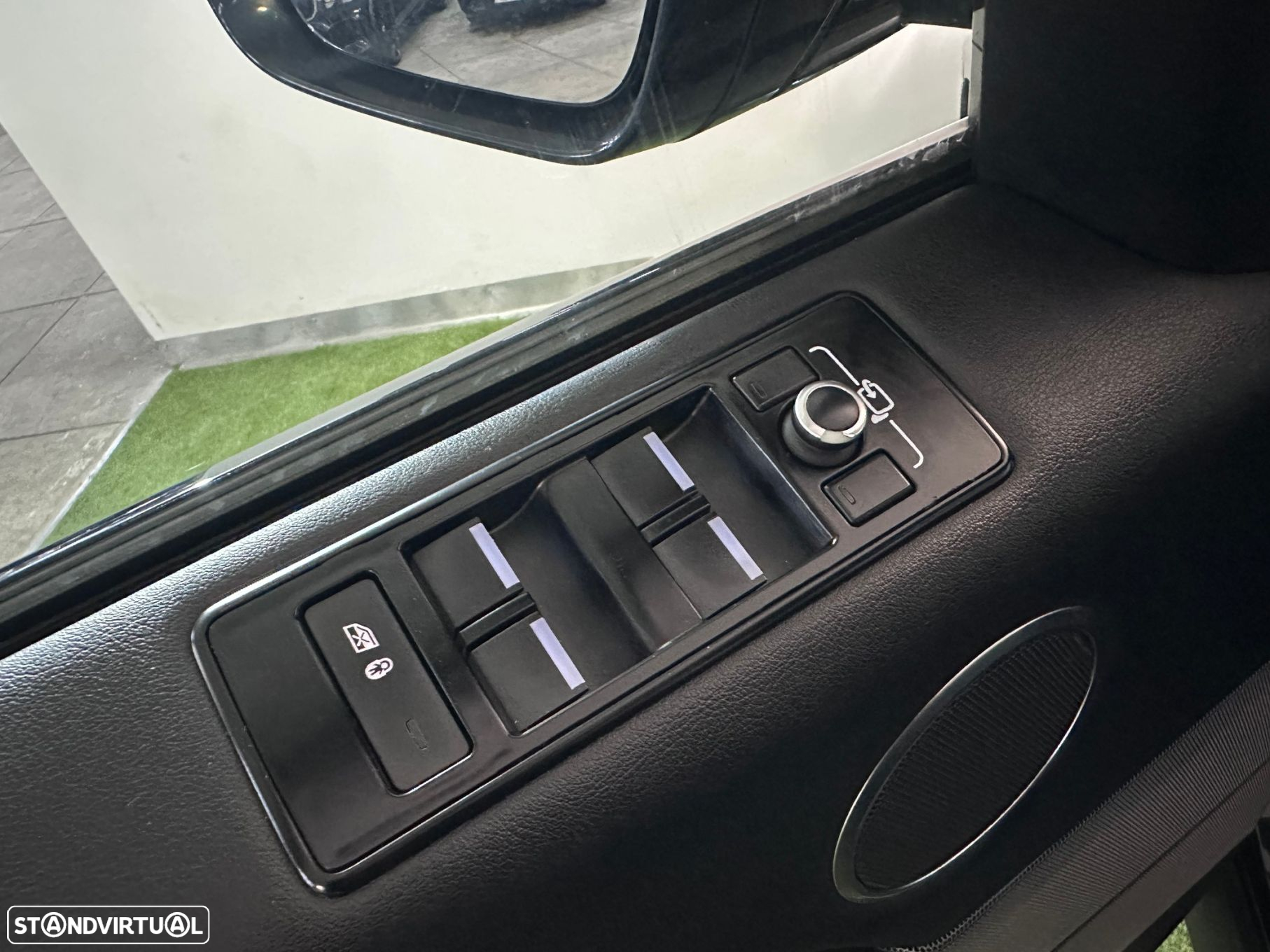 Land Rover Range Rover Sport 2.0 SD4 HSE - 25