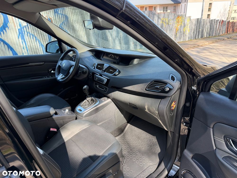 Renault Scenic Energy dCi 130 S&S Xmod Bose Edition - 16