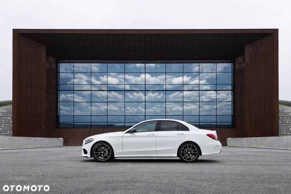 Mercedes-Benz Klasa C AMG 43 4-Matic - 2