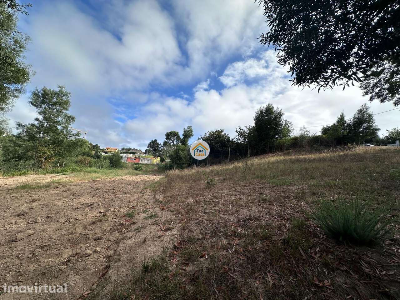 Terreno com 1.174 m2 e elevado potencial habitacional - Grande imagem: 4/12
