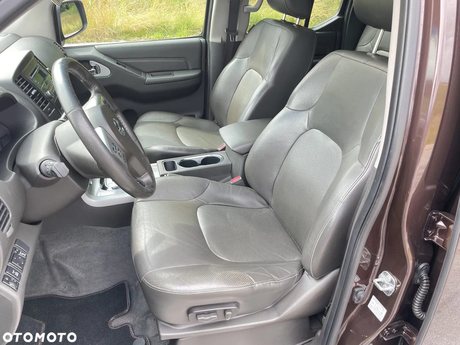 Nissan Navara 2.5 D Platinum Long - 23