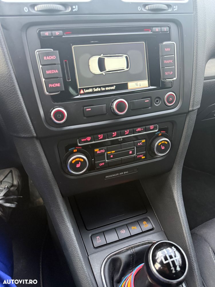 Volkswagen Golf 1.6 TDI DPF BlueMotion Technology MATCH - 27