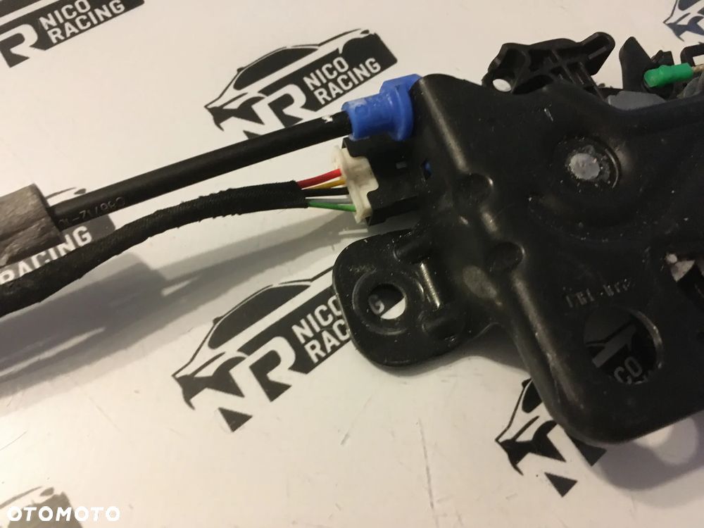 ZAMEK DOCIĄG TYLNEJ KLAPY BMW G02 F98 - 2