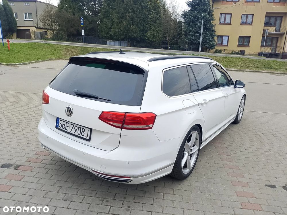 Volkswagen Passat - 11
