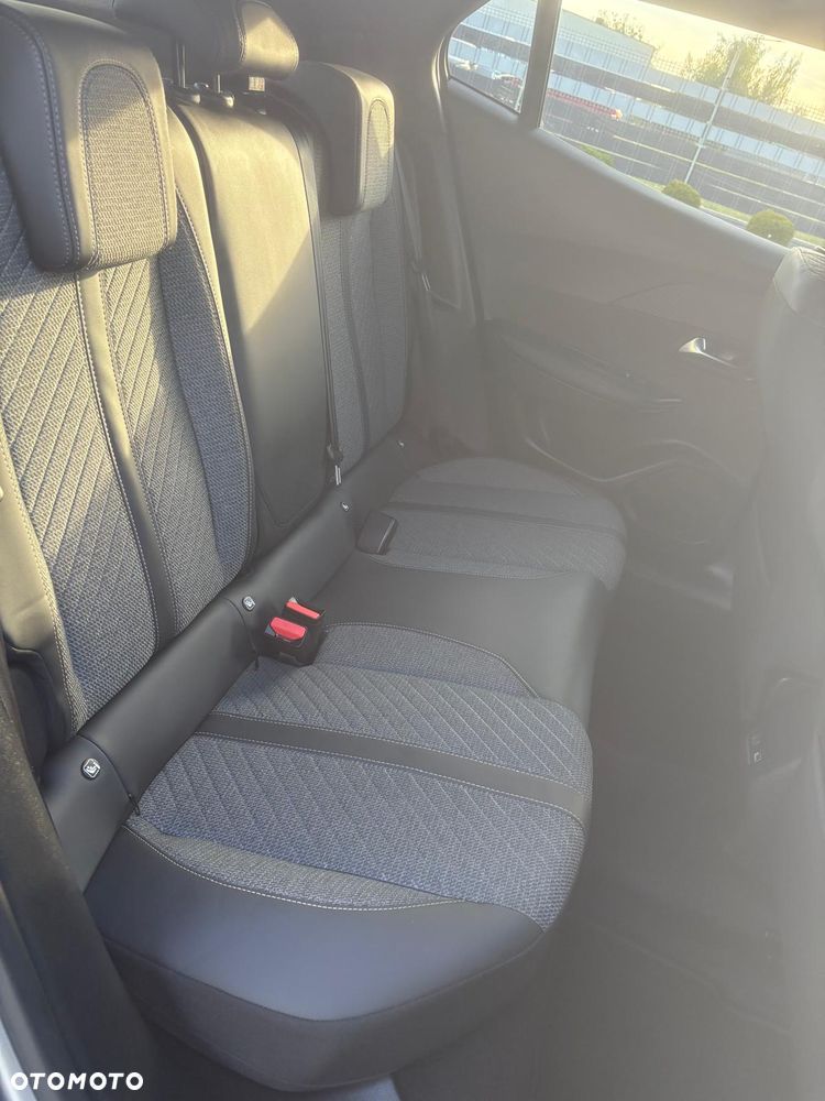 Peugeot 2008 PureTech 130 EAT8 Active - 20