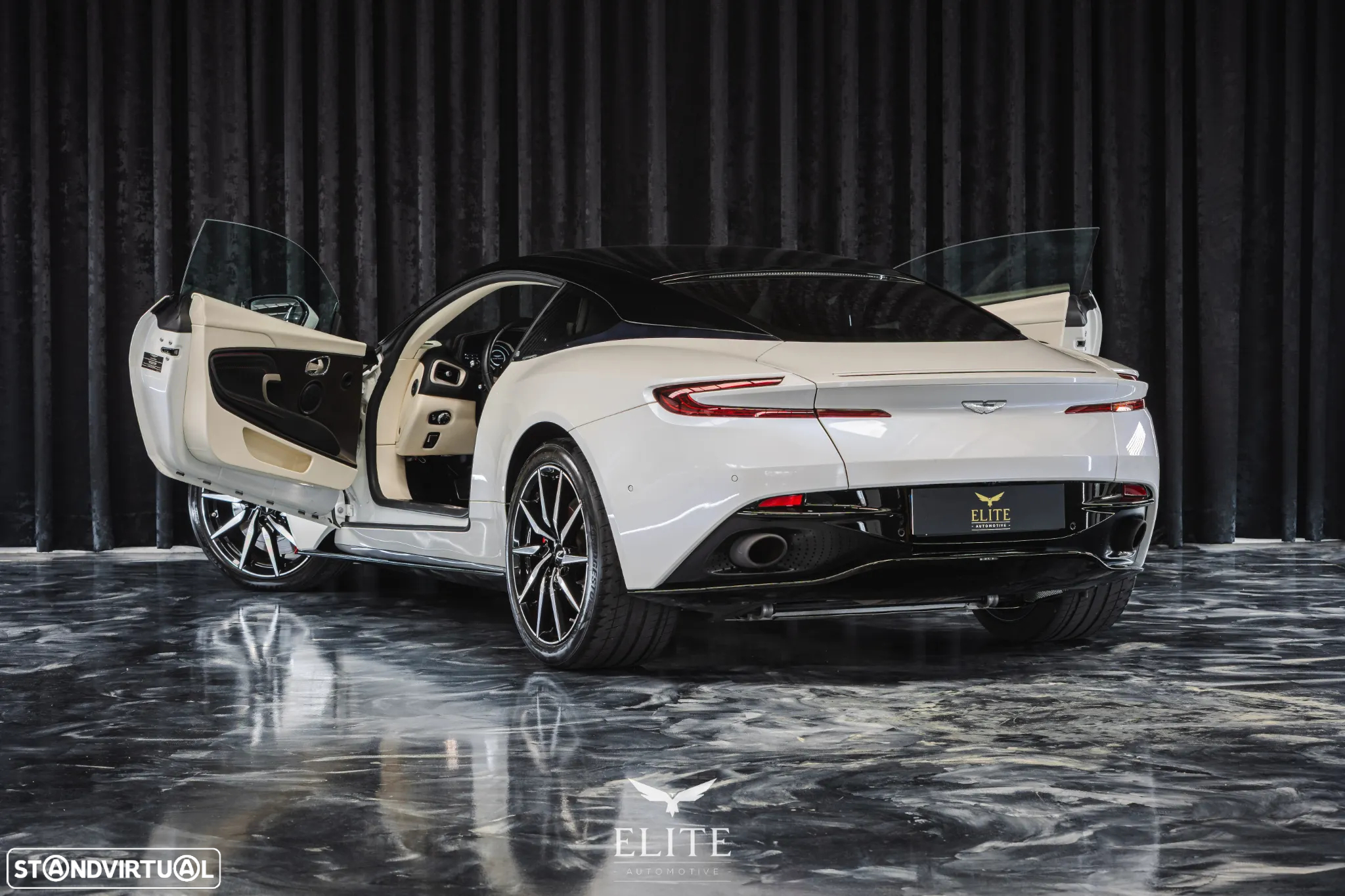 Aston Martin DB11 Coupé V12 Launch Edition - 8