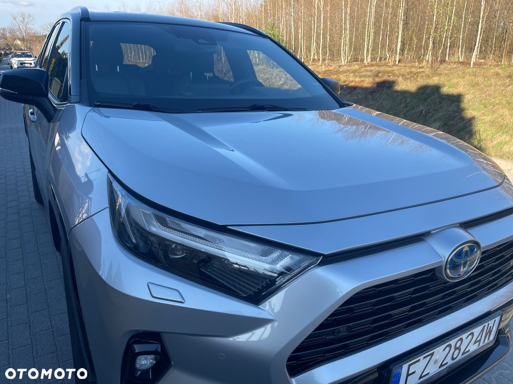 Toyota RAV4 - 4